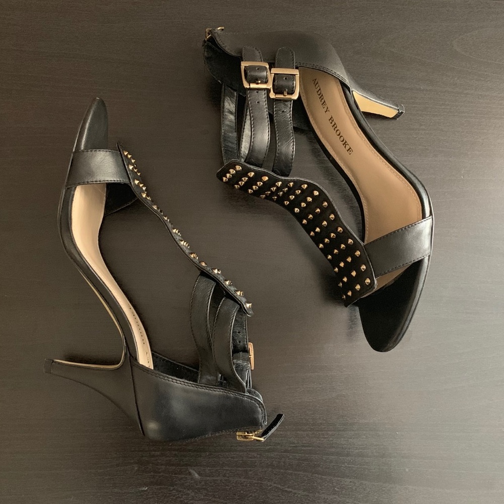 Aubrey Brook T-Strap Studded Heel Sandal